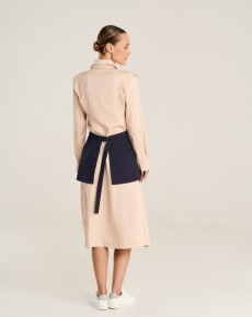 Платье рубашка с акцентными плечами